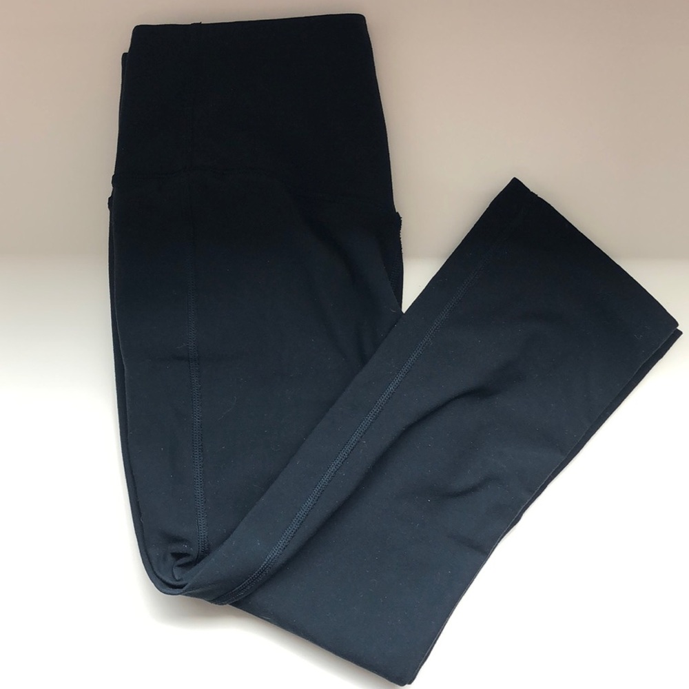Black cropped nike leggings